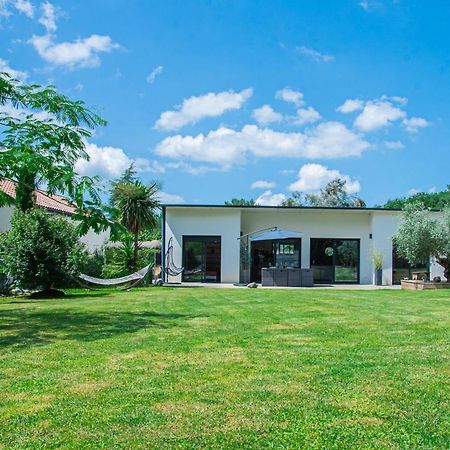La Villa Ô bois - Maison en face de la forêt Séméac Extérieur photo