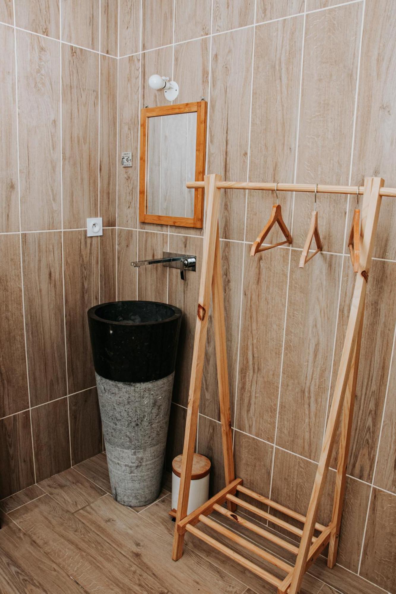 La Villa Ô bois - Maison en face de la forêt Séméac Extérieur photo